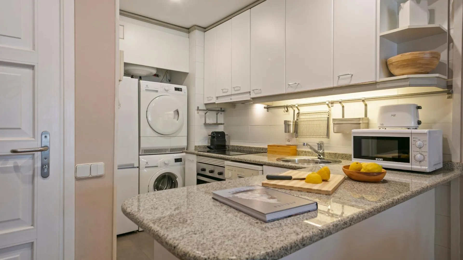 דירות ברצלונה Click&Flat Charming Riera ספרד